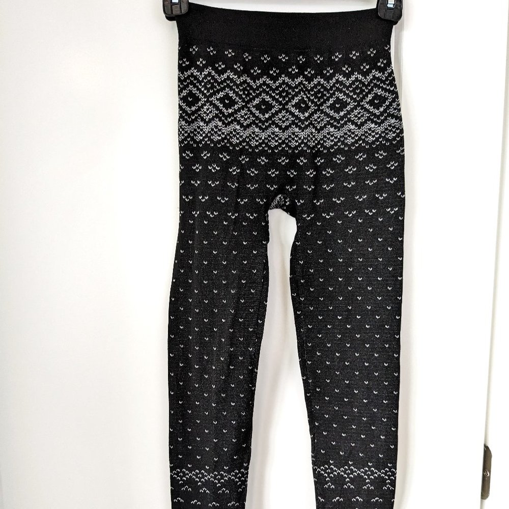 Wallflower fleece-lined, black & gray leggings, UNUSED